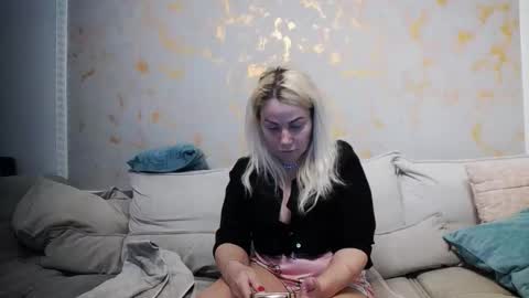 Alma online show from April 18, 1:57 pm