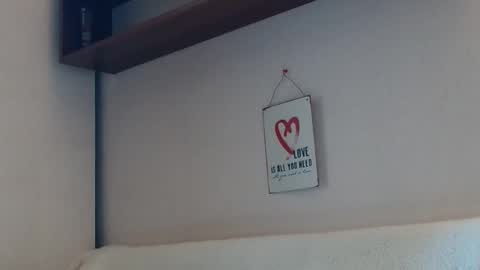 12ennie online show from October 8, 9:46 am