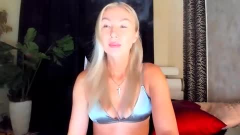 Snapshot of 6noangel66 chatting on September 18, 3:38 am SABOTAGE online show from September 18, 3:38 am
