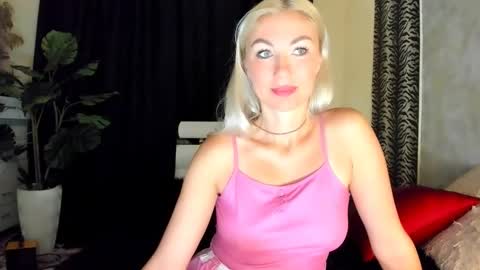 Snapshot of 6noangel66 chatting on September 30, 2:06 am SABOTAGE online show from September 30, 2:06 am