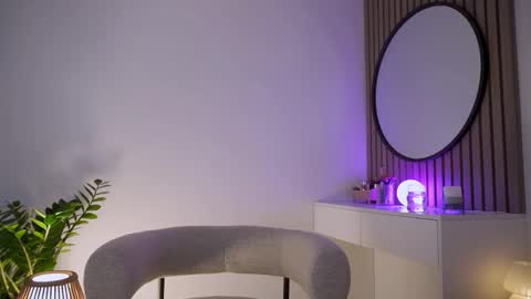 8selene online show from February 6, 12:41 pm