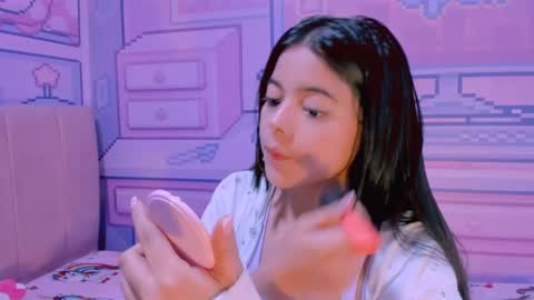 Alice  online show from December 7, 2:53 am