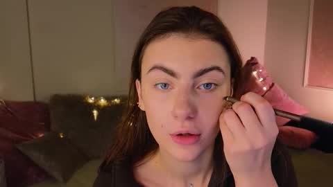 Willow online show from November 26, 9:27 pm