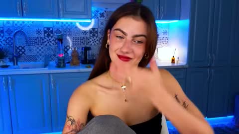 Snapshot of _a_n_n_y_ chatting on September 20, 9:35 pm Willow online show from September 20, 9:35 pm