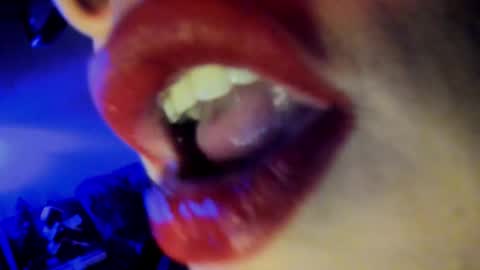 Snapshot of _always__horny chatting on October 15, 4:04 am Giulia...... online show from October 15, 4:04 am