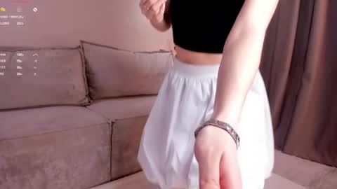 Amily online show from March 31, 2:17 pm