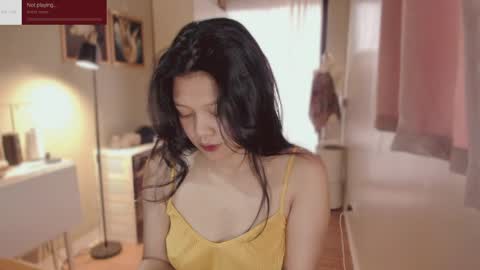 annie . online show from March 30, 3:28 am