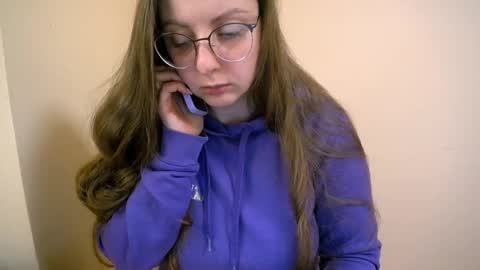 Anna online show from February 7, 8:01 am