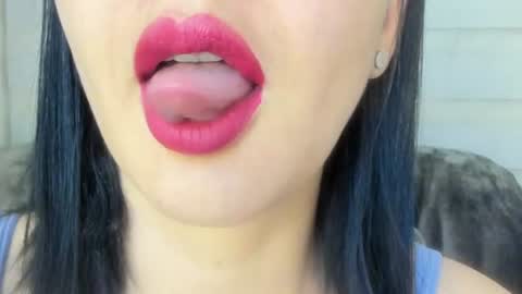 antonia online show from July 18, 8:50 am