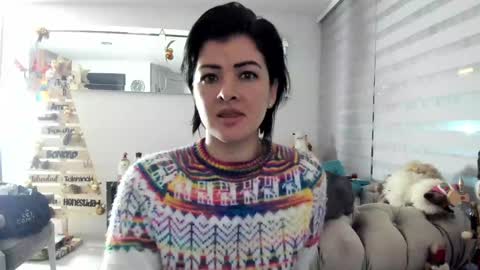 Snapshot of _antomouth_paradise chatting on December 21, 3:25 am antonia online show from December 21, 3:25 am