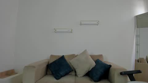    online show from November 5, 2:00 pm