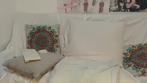 Ariana online show from December 17, 4:00 pm