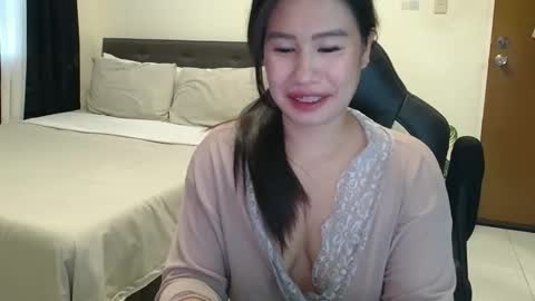 Angie online show from March 1, 2:33 am