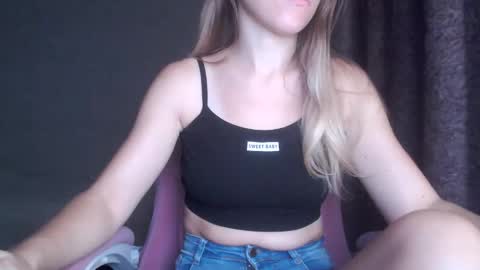 Ashlee Bond online show from October 17, 10:46 pm