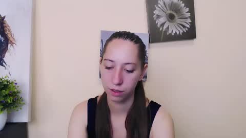 _astraia_ online show from June 25, 6:18 am