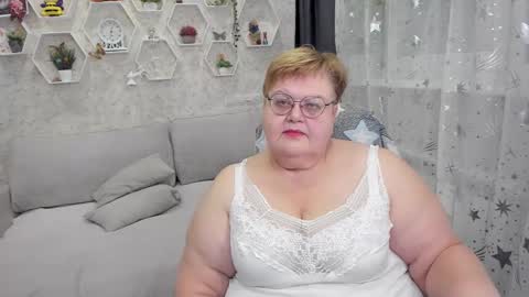 Louise  ONLY IN PVT  Masturbation with dildo and cum  Naked  Show and play with pussy  Blow job  Hand job  ONLY IN PVT  online show from December 29, 8:26 pm