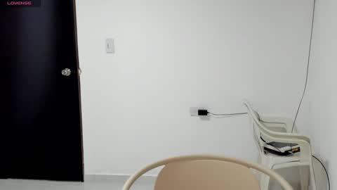 _blairwest_ online show from September 26, 8:39 pm