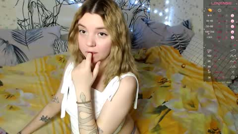 Snapshot of _blonde_barbie_ chatting on September 16, 3:31 pm Elizabeth online show from September 16, 3:31 pm