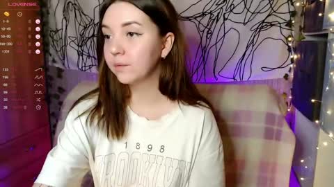 Elizabeth online show from April 27, 10:07 pm