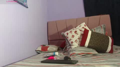 _boombom__ online show from February 13, 1:40 am