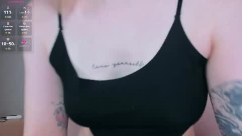 Christina Chris online show from March 14, 8:48 am