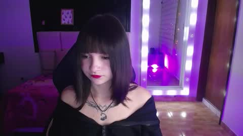 _charlotte_collins_ online show from November 22, 3:48 pm