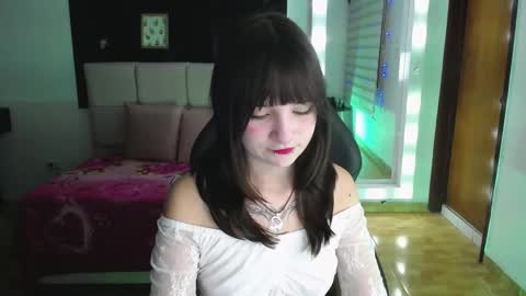 _charlotte_collins_ online show from November 26, 2:40 pm