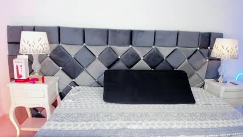 Xiomara online show from April 14, 4:07 pm