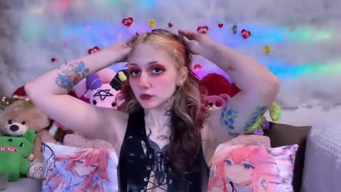 Kate online show from April 10, 5:41 pm