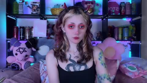 Kate online show from May 28, 6:28 pm