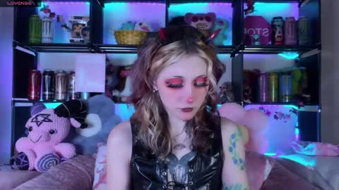 Kate online show from May 30, 9:54 pm