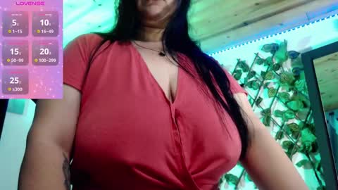 Snapshot of _donniia_ chatting on September 13, 12:24 pm Dannia online show from September 13, 12:24 pm