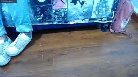 Eimy online show from February 23, 12:30 pm