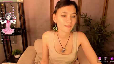 _emily__strike_ online show from October 25, 9:39 am