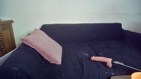 Emma Sugar online show from April 11, 6:30 am