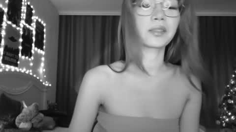 EveEva online show from January 5, 1:13 am