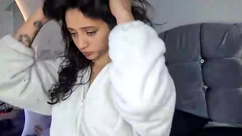 Gabby online show from January 10, 6:23 pm