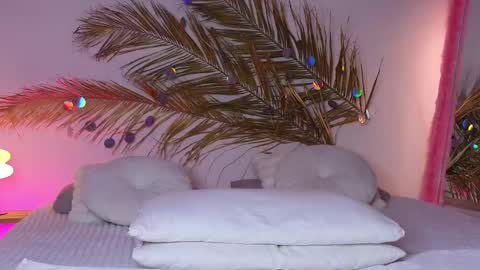 Holly online show from February 28, 6:21 am