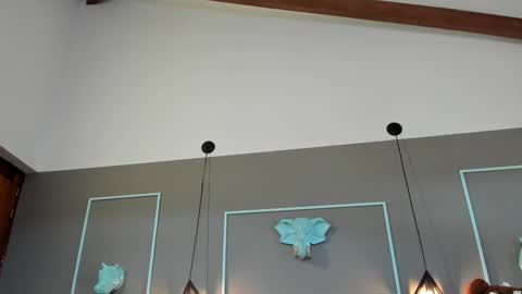 Isa online show from March 7, 2:13 pm