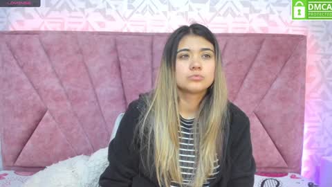 Snapshot of _jeessy chatting on January 3, 3:05 am _jeessy online show from January 3, 3:05 am