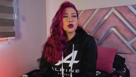 kelly online show from October 27, 12:01 pm