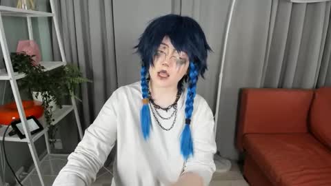 Li online show from October 5, 8:36 pm