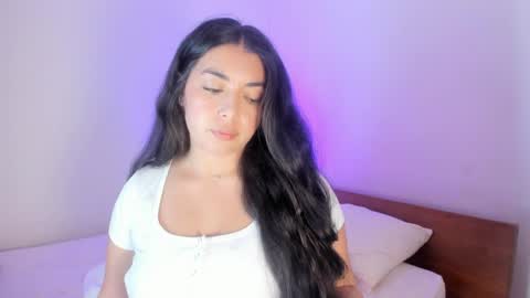 _kimtorres_1 online show from April 2, 3:04 am