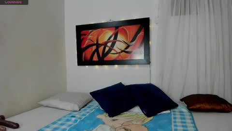 Lauralove online show from May 18, 10:38 pm