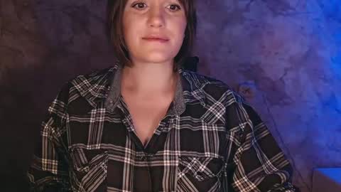 Snapshot of _letty_ chatting on December 5, 9:50 pm Letty online show from December 5, 9:50 pm