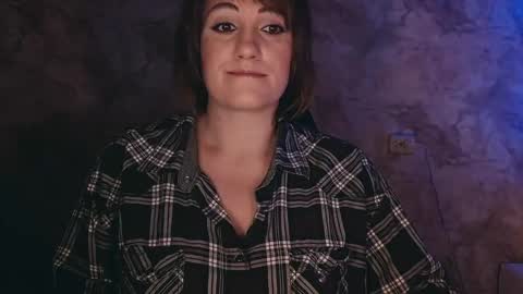 Snapshot of _letty_ chatting on January 4, 9:52 pm Letty online show from January 4, 9:52 pm