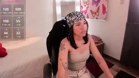 Lili  online show from December 3, 7:44 pm