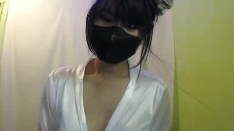 Snapshot of _lilies_gigi_ chatting on January 16, 10:55 pm _lilies_gigi_ online show from January 16, 10:55 pm