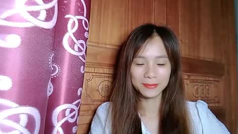 _lily0_ online show from July 23, 12:12 am