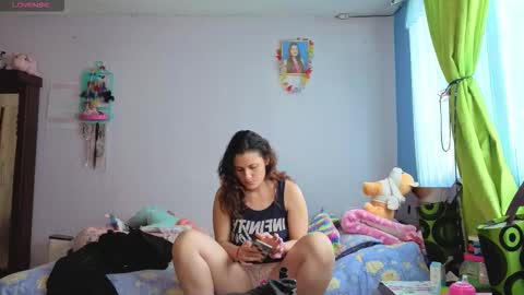 Lindasy online show from November 18, 2:18 pm